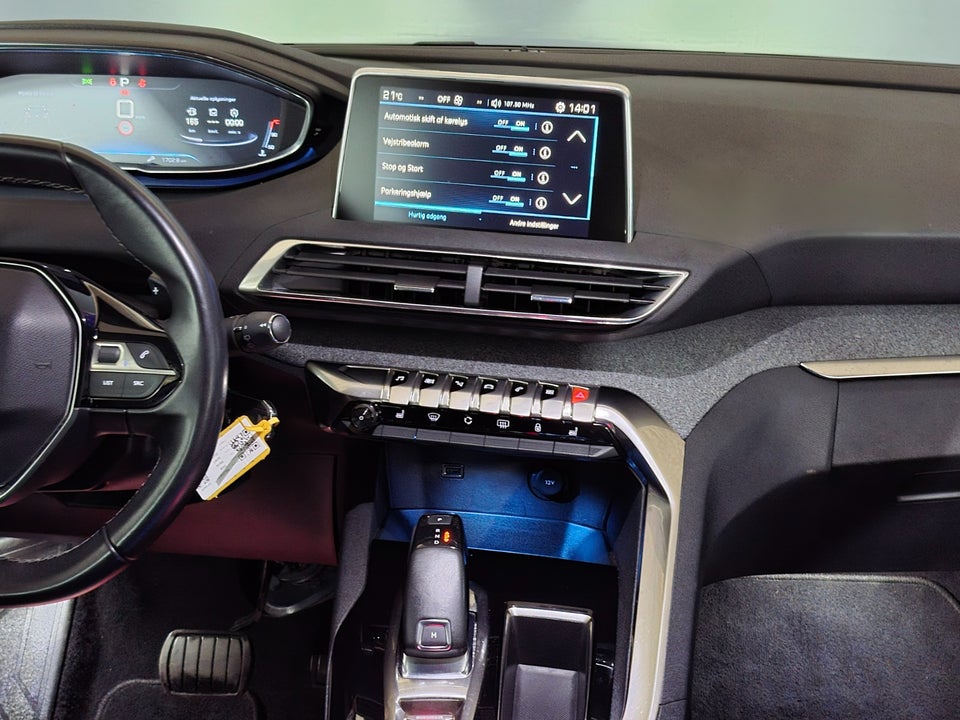 Peugeot 3008 1,2 e-THP 130 Allure EAT6 5d