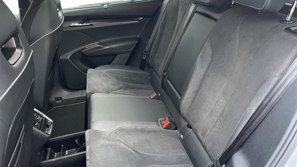 Skoda Enyaq 80x iV Sportline Maxx 5d