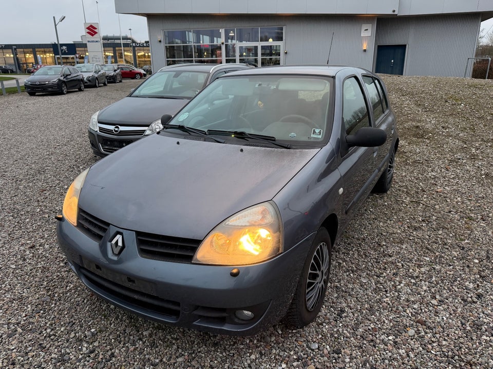 Renault Clio II 1,2 8V Basic 5d