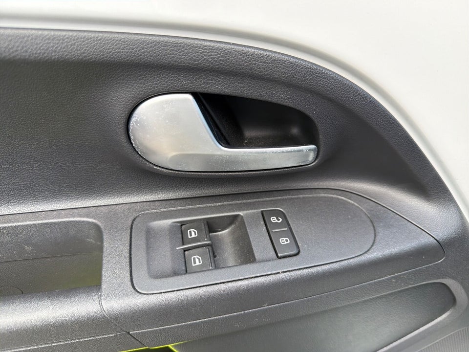 VW e-Up! Move Up! 5d