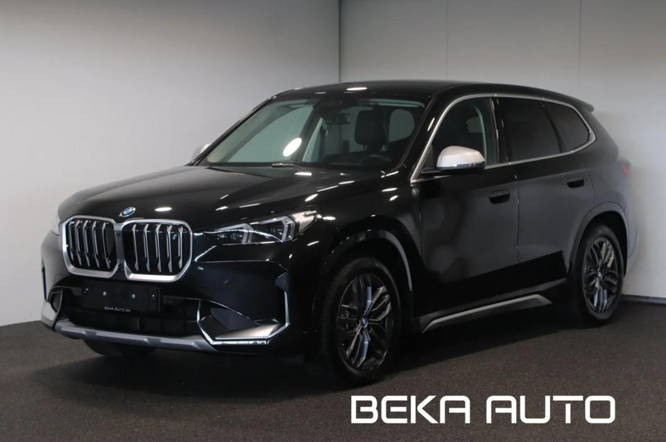 BMW iX1 xDrive30 X-Line Van 5d