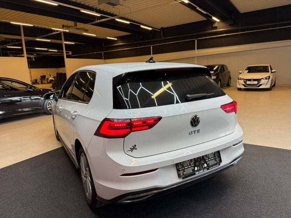 VW Golf VIII 1,4 GTE DSG 5d