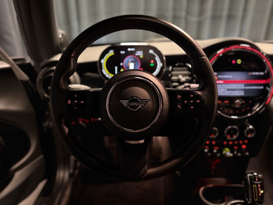 MINI Cooper SE Edition Premium Plus 3d