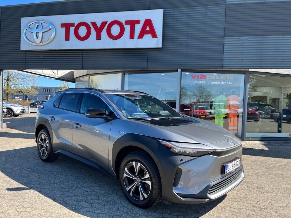 Toyota bZ4X Executive Premium 5d