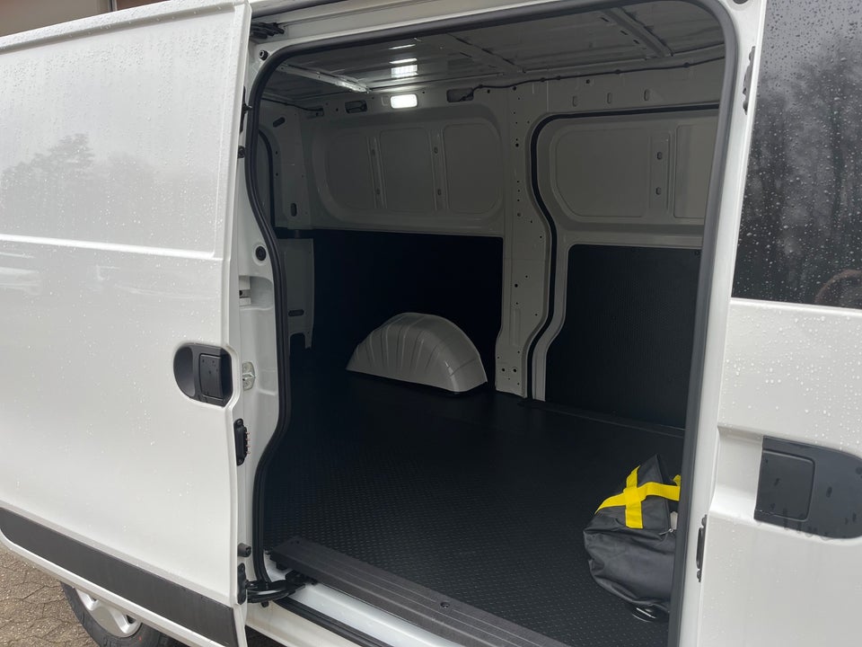 Maxus e-Deliver 5 64 L1H1