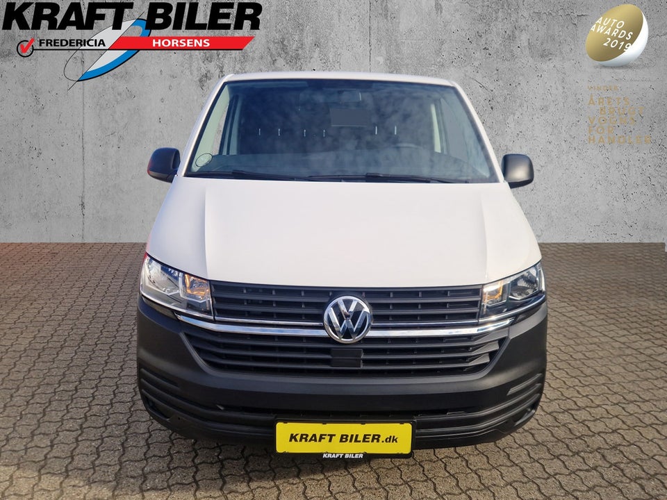 VW Transporter 2,0 TDi 110 Kassevogn lang