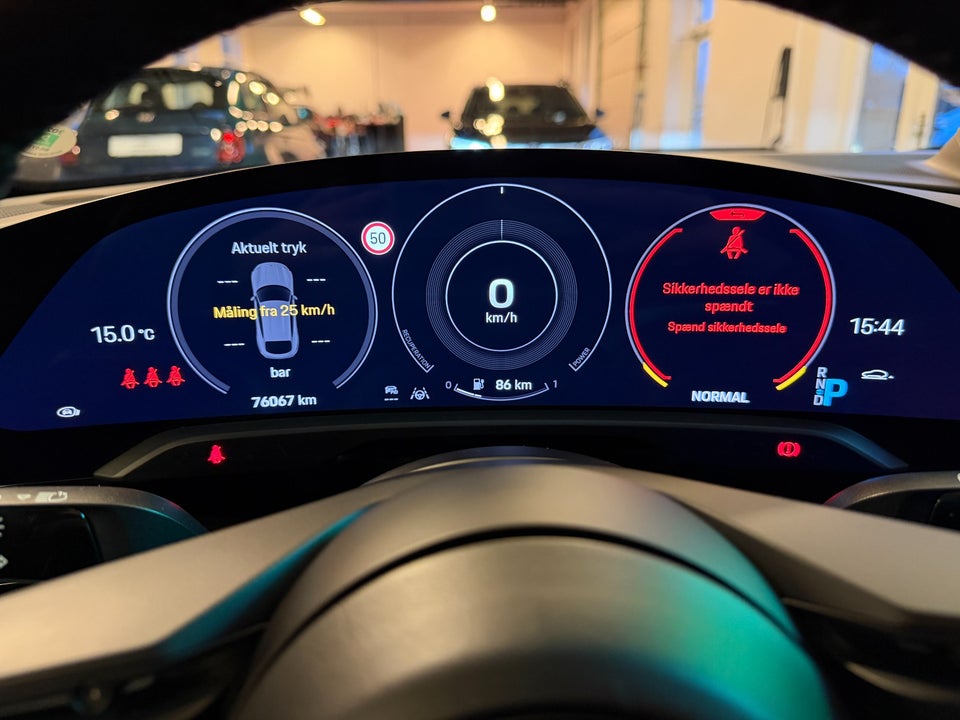 Porsche Taycan 4 Performance+ Cross Turismo 5d