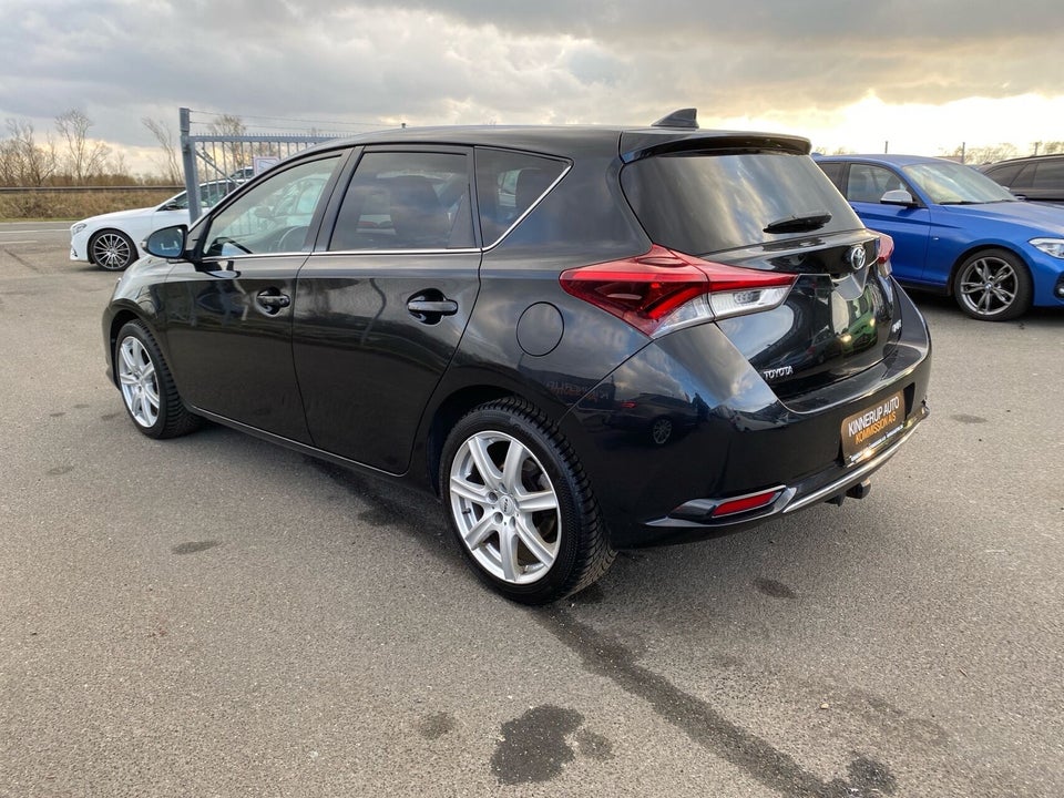 Toyota Auris 1,2 T T2 Style 5d