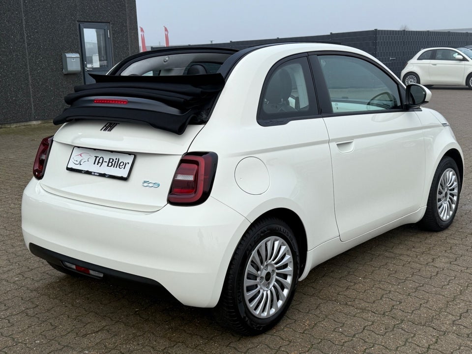 Fiat 500e 42 Icon Cabrio 2d
