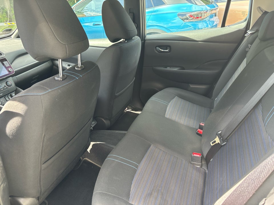 Nissan Leaf 39 Acenta 5d