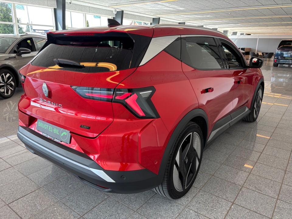 Renault Scenic E-Tech 87 Iconic 5d