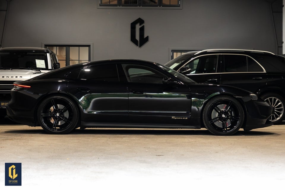 Porsche Taycan 4S Performance+ 4d