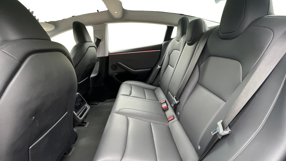 Tesla Model 3 Long Range RWD 4d