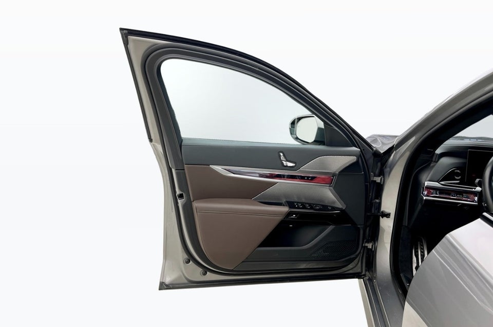 BMW i7 eDrive50 M-Sport 4d