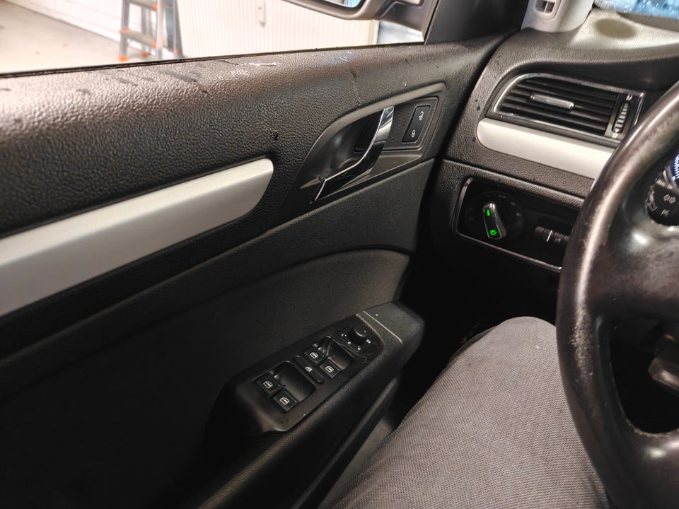 Skoda Superb 1,8 TSi 160 Elegance Combi 5d