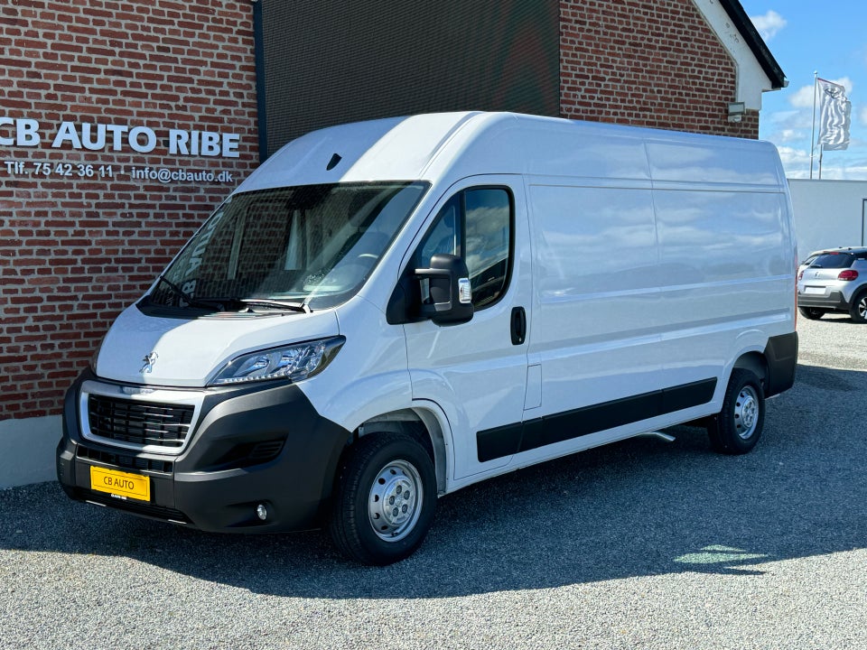 Peugeot Boxer 335 2,2 BlueHDi 140 L3H2 Premium