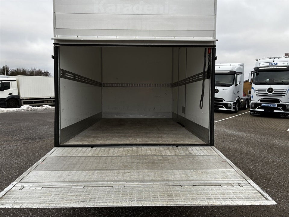 Mercedes Sprinter 315 2,0 CDi A2 Chassis aut. RWD 2d