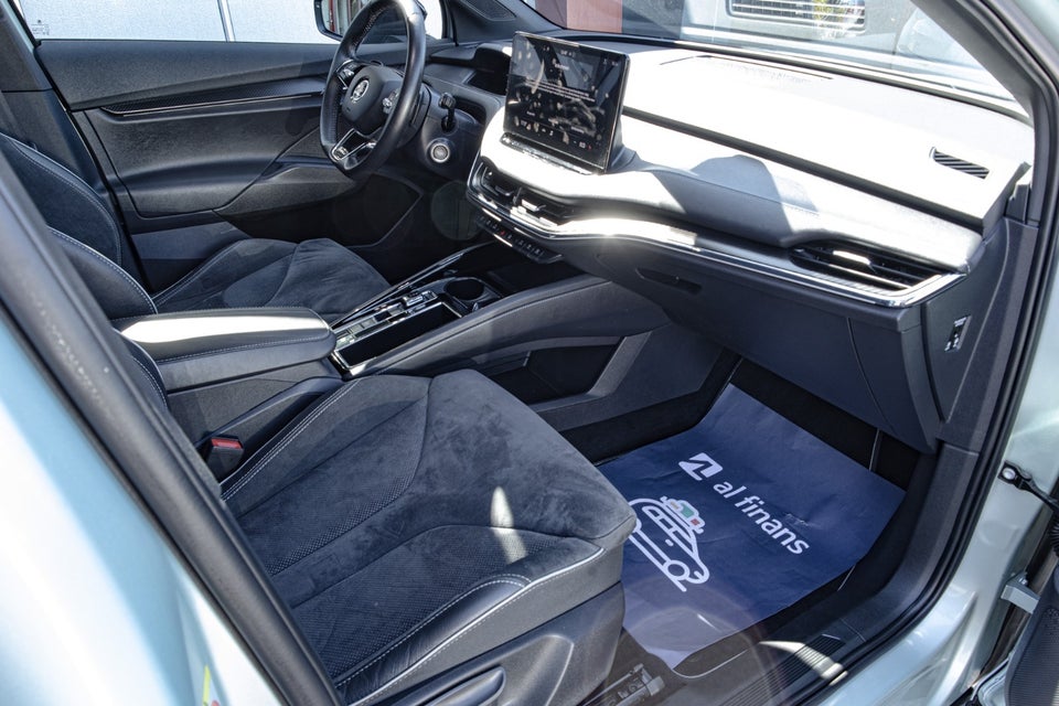 Skoda Enyaq 60 iV Sportline 5d