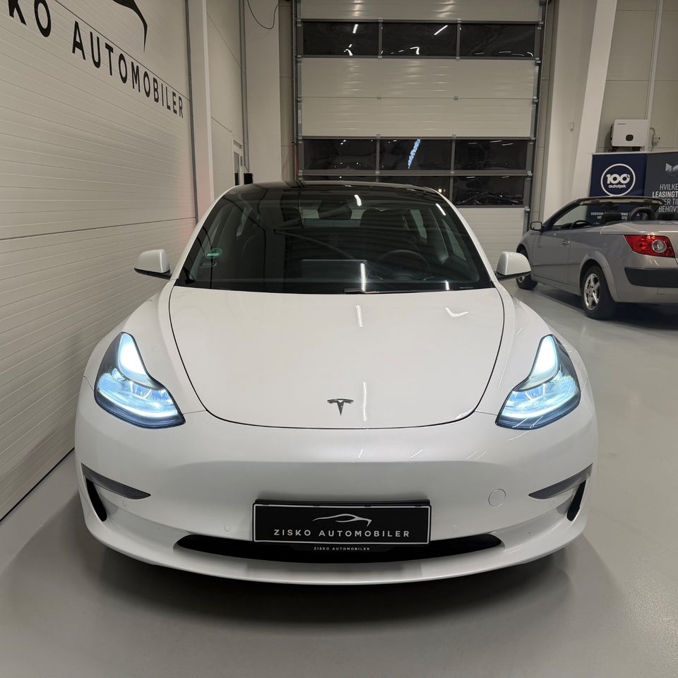 Tesla Model 3 Long Range AWD 4d