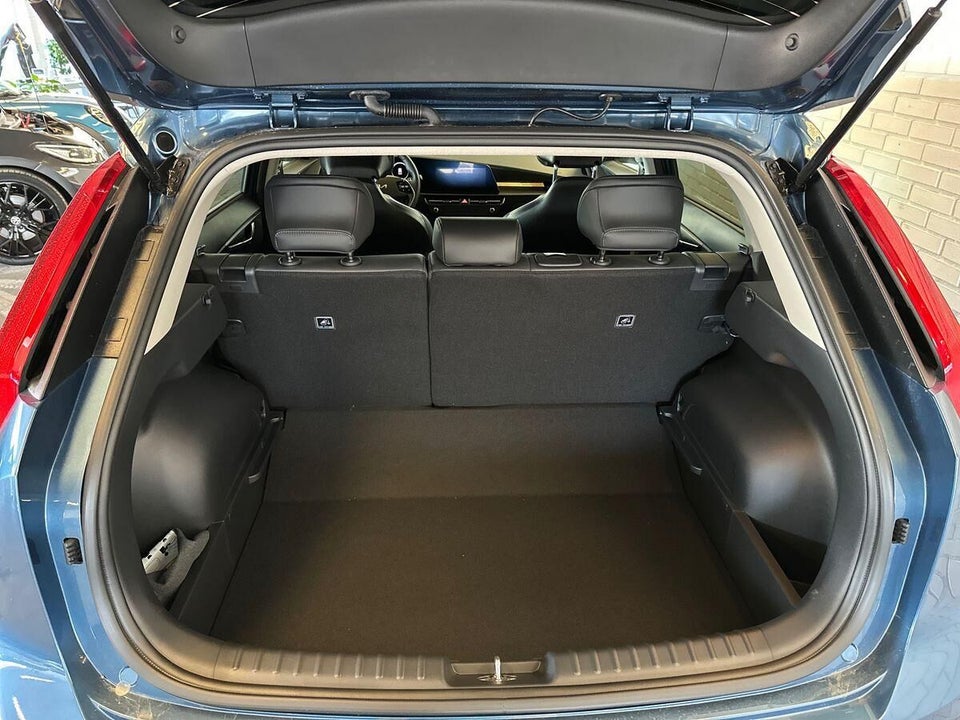 Kia Niro 64 EV Prestige 5d