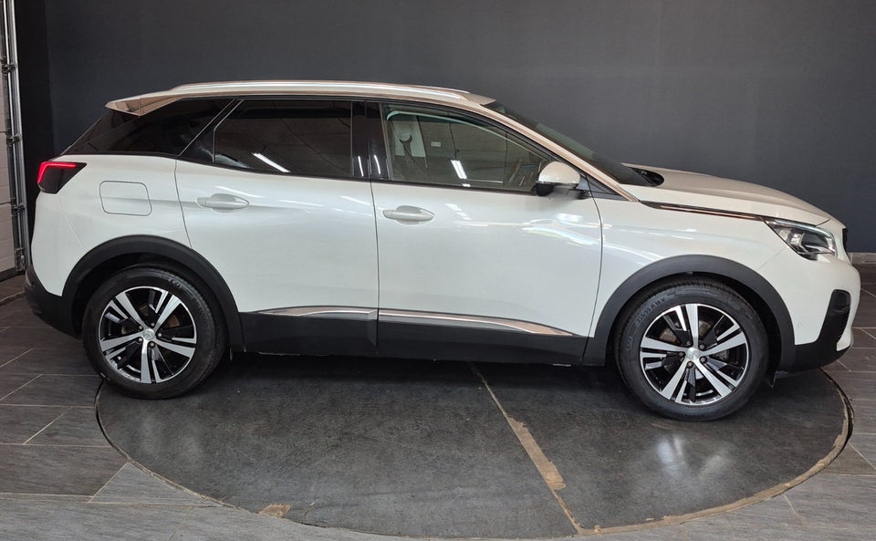 Peugeot 3008 1,2 e-THP 130 Allure EAT6 5d