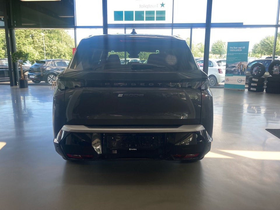 Peugeot e-5008 77 GT 7prs 5d