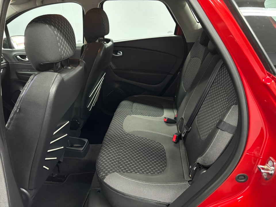 Renault Captur 1,5 dCi 90 Intens EDC 5d