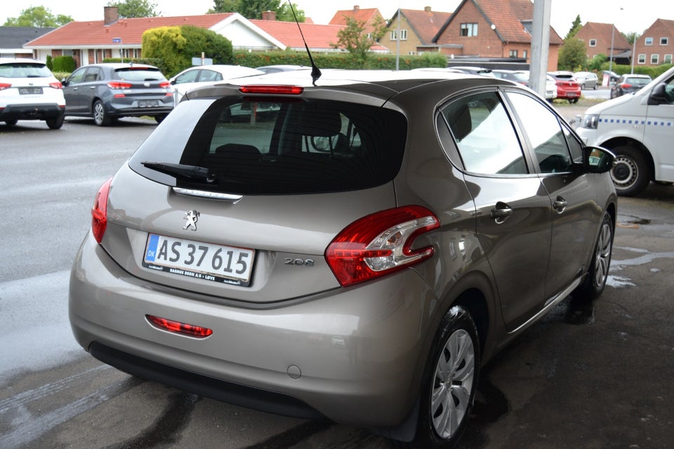 Peugeot 208 1,2 VTi 82 Active 5d