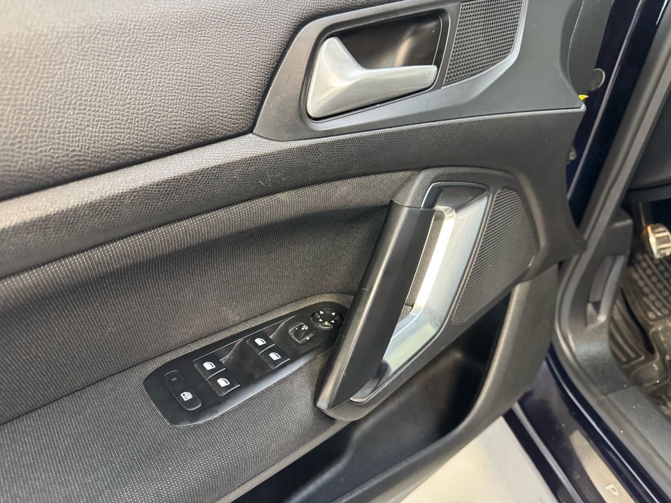 Peugeot 308 1,6 BlueHDi 120 Allure+ SW 5d