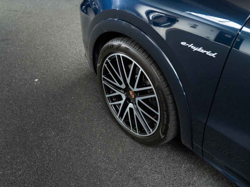 Porsche Cayenne 3,0 E-Hybrid Coupé Tiptr. 5d