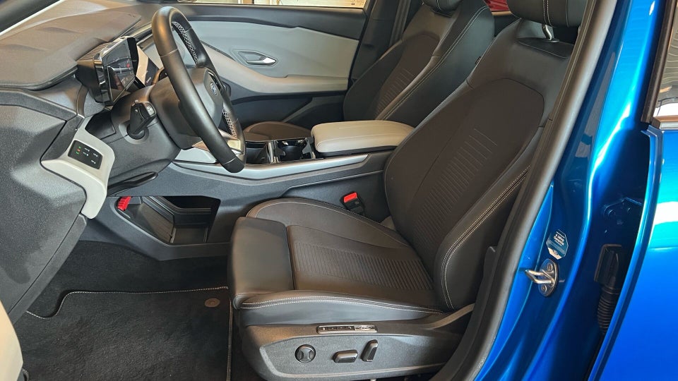 Ford Explorer 77 Select Extended Range 5d
