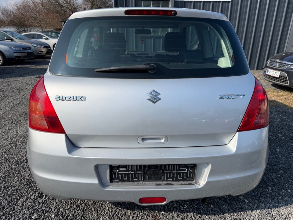 Suzuki Swift 1,3 GL-A 3d
