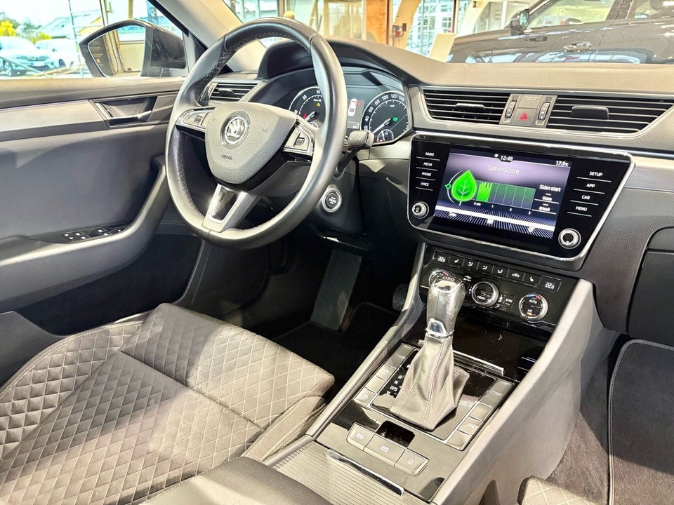 Skoda Superb 2,0 TDi 190 Style DSG 5d