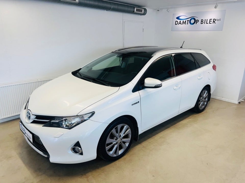 Toyota Auris 1,8 Hybrid H3 Touring Sports CVT 5d