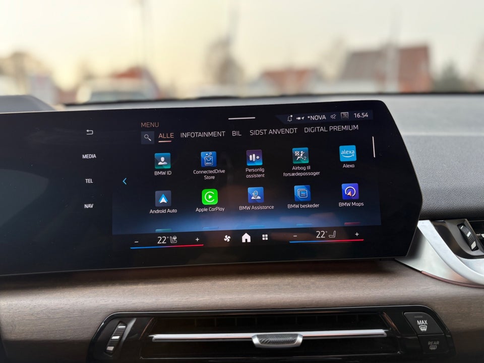 BMW iX1 eDrive20 Fully Charged 5d