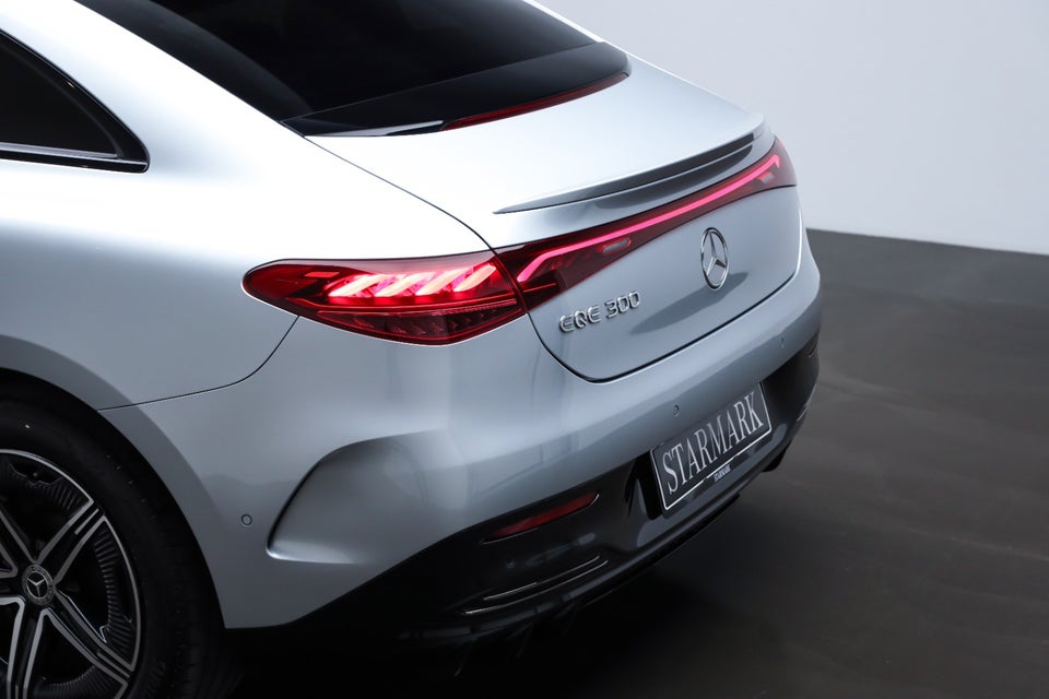 Mercedes EQE300 AMG Line 4d