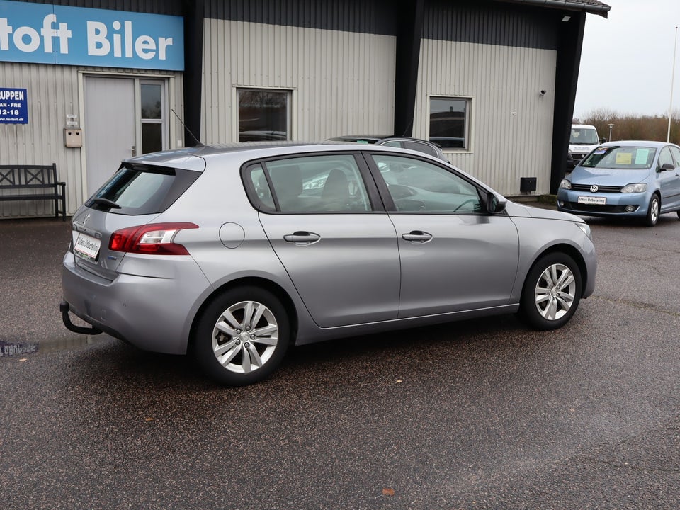 Peugeot 308 1,2 e-THP 110 Active 5d