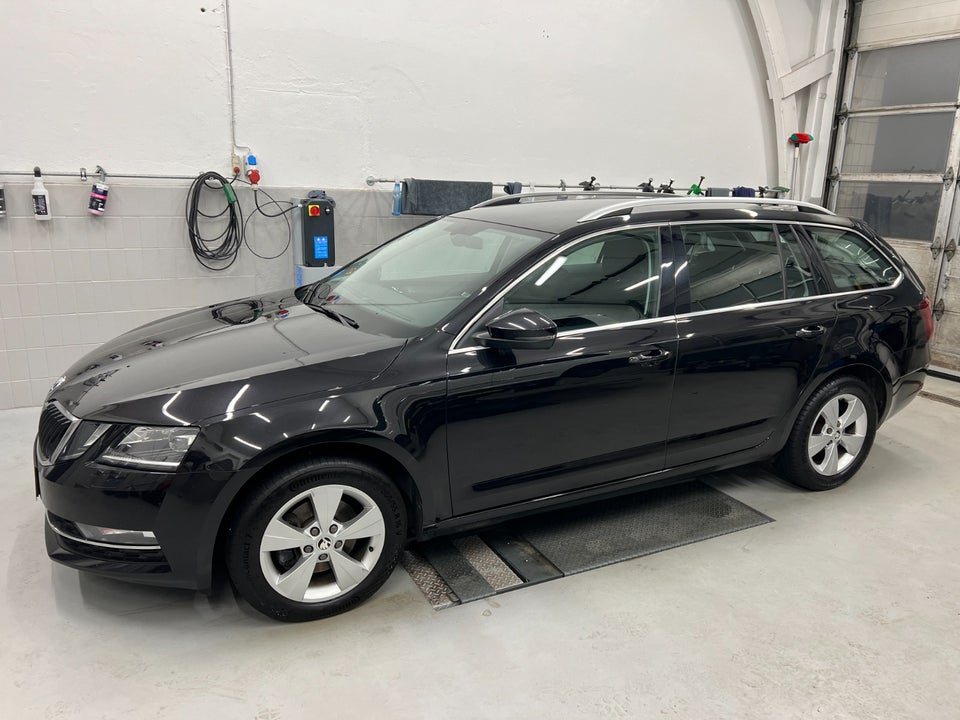 Skoda Octavia 2,0 TDi 150 Business Line+ Dynamic Combi DSG 5d