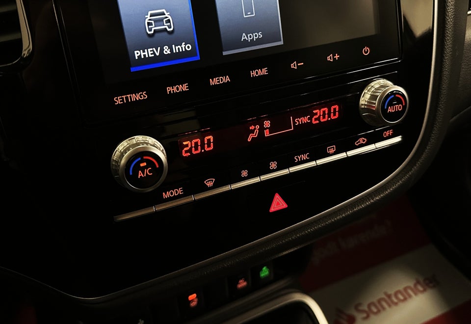 Mitsubishi Outlander 2,4 PHEV Intense CVT 4WD 5d