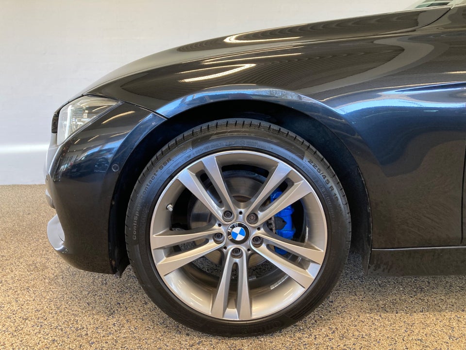 BMW 318d 2,0 Touring aut. 5d