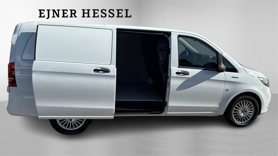Mercedes eVito 129 Tourer PRO L Van