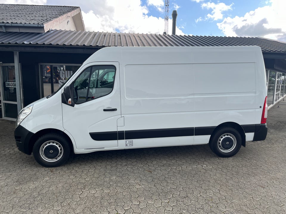 Renault Master III T33 2,3 dCi 125 L2H2 Kassevogn