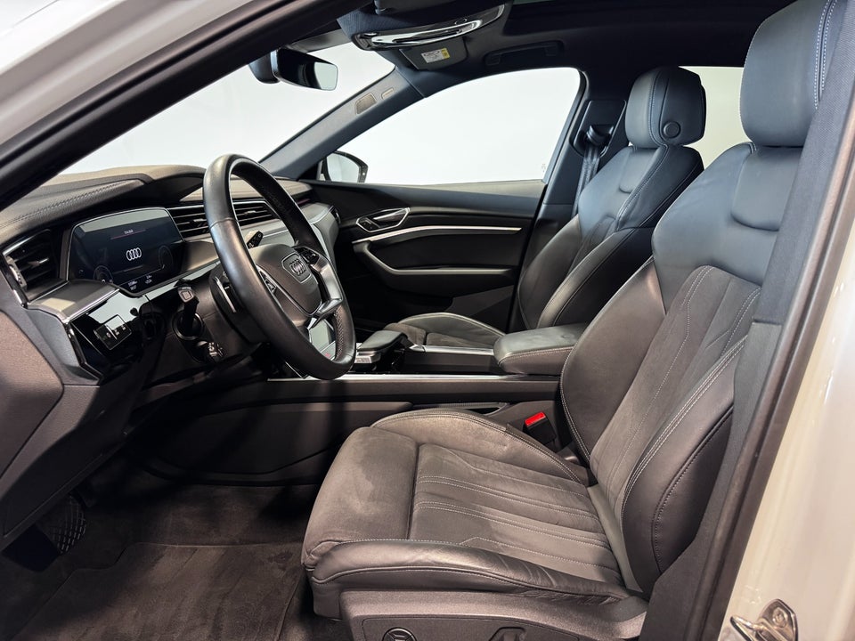 Audi Q8 e-tron 50 Prestige quattro 5d
