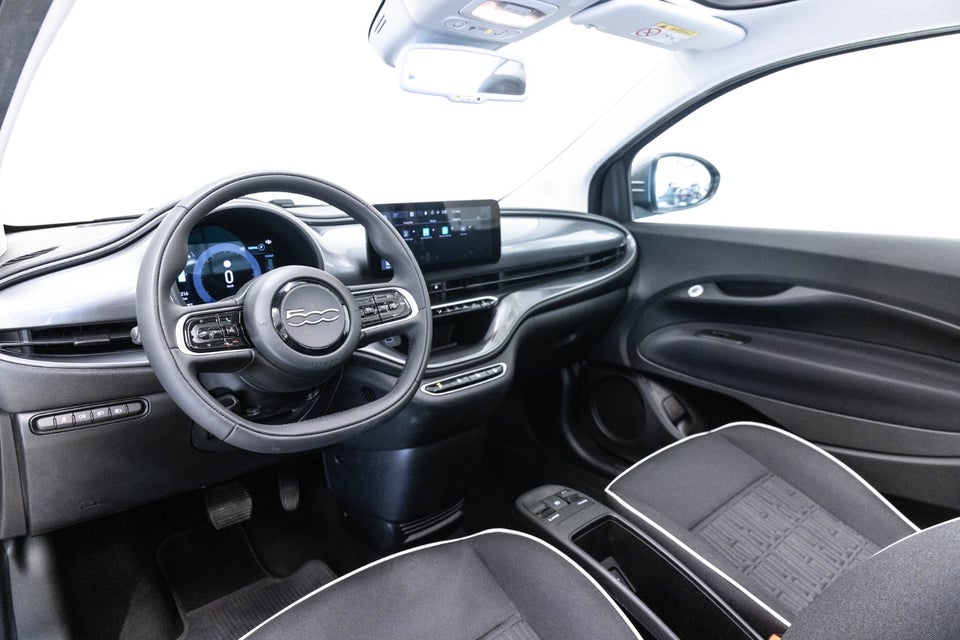 Fiat 500e 42 Icon Cabrio 2d