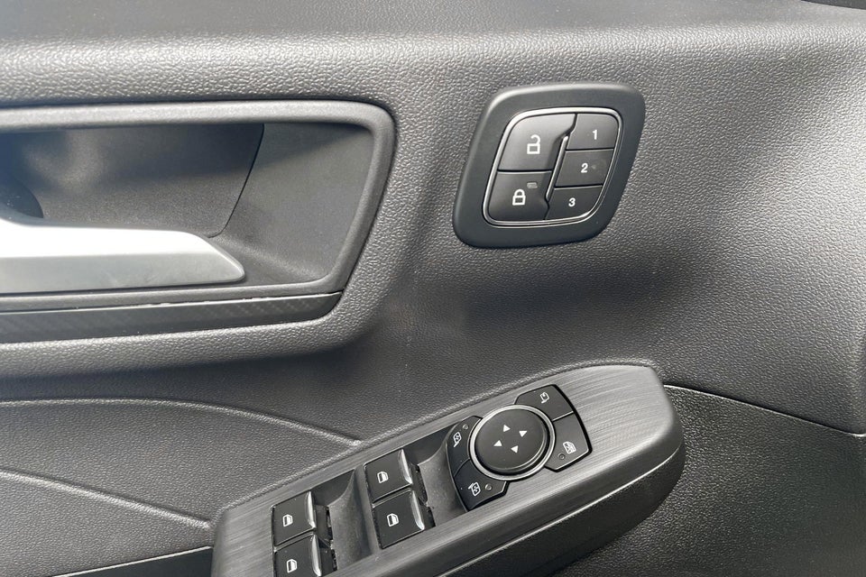 Ford Kuga 2,5 PHEV ST-Line X CVT 5d