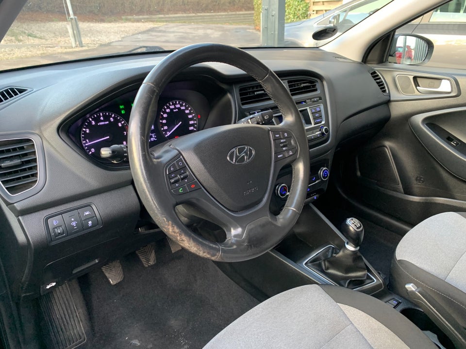 Hyundai i20 1,25 Sport 5d
