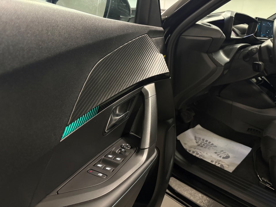 Peugeot e-2008 50 Allure Pack 5d