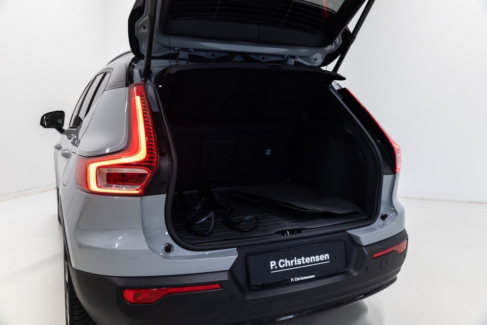 Volvo XC40 ReCharge Extended Range Start 5d