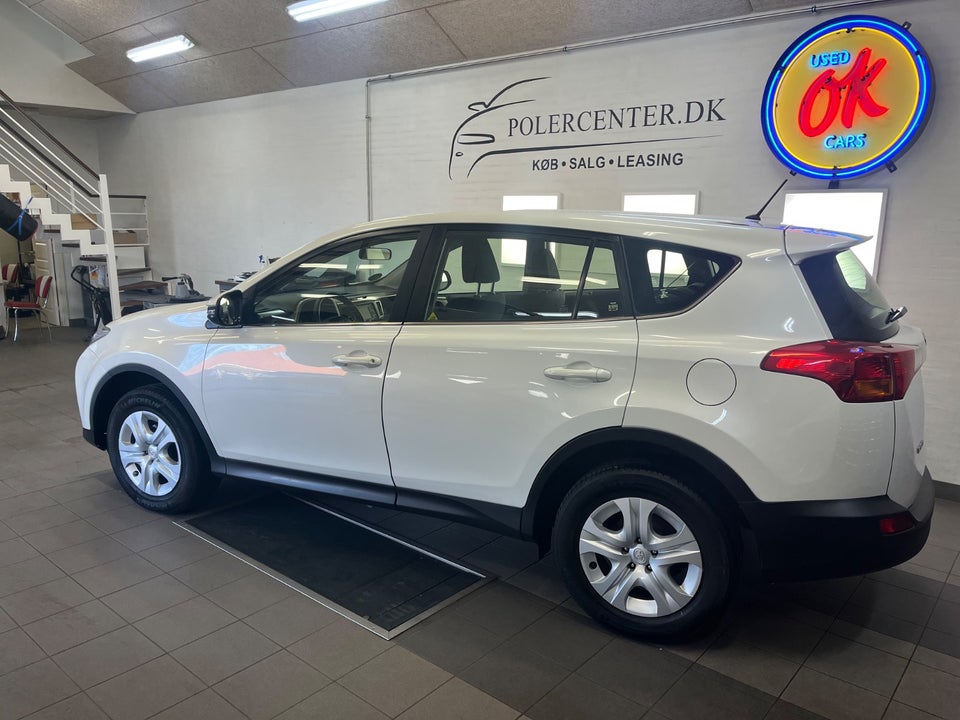 Toyota RAV4 2,0 D-4D T2+ 5d