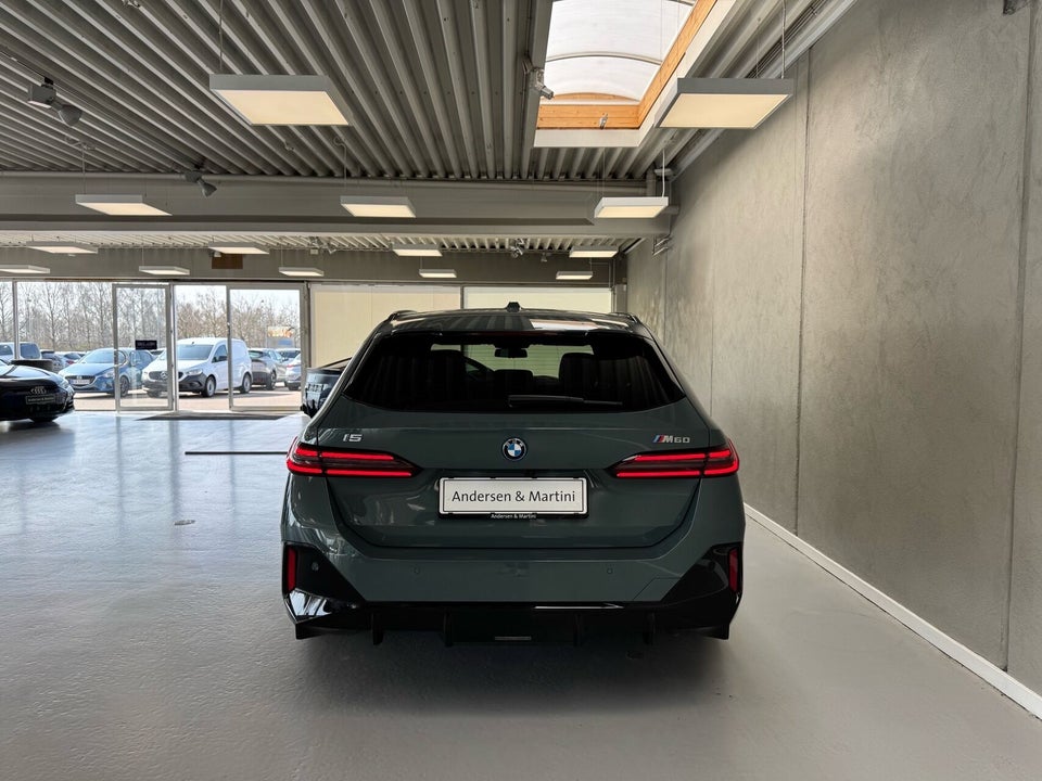 BMW i5 M60 Touring xDrive 5d